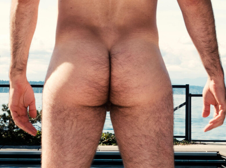 Analhygiene Symbolbild: Nacker Männer-Arsch Englisch: Anal hygiene Symbolic image: Naked male butt