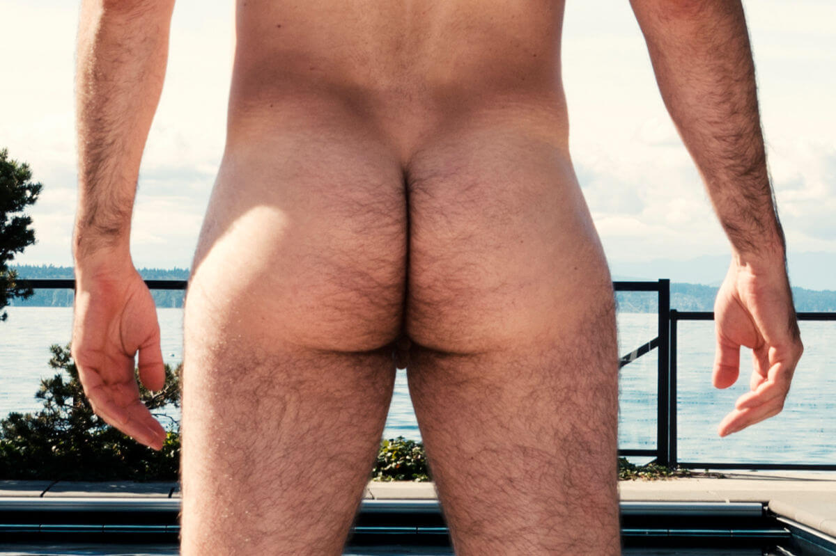 Analhygiene Symbolbild: Nacker Männer-Arsch Englisch: Anal hygiene Symbolic image: Naked male butt